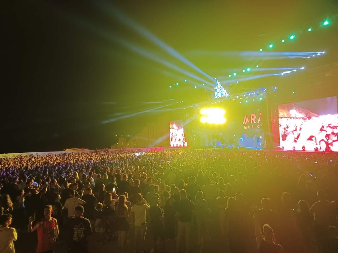 Droga e un coltello al festival Arabax di Tortolì, scattano arresti e segnalazioni in Procura