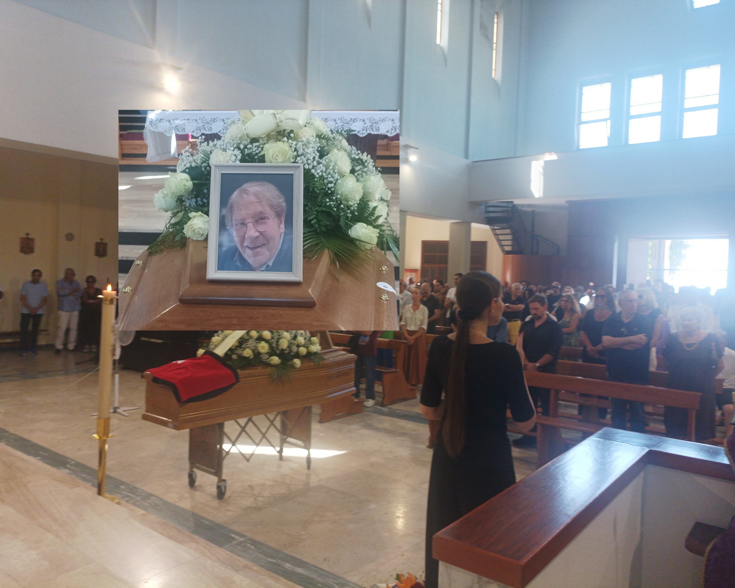 Dai “potenti” alla gente comune, folla per l’addio a Tziu Lai: “Ciao Antonello, megafono dei cagliaritani bisognosi”