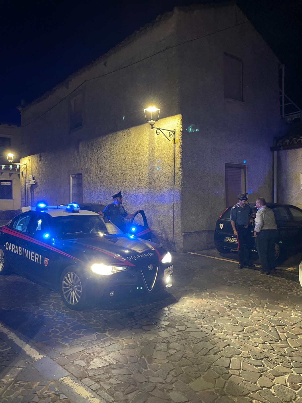 Tentano di dare fuoco ai veicoli del Comune, due uomini arrestati a Ussana