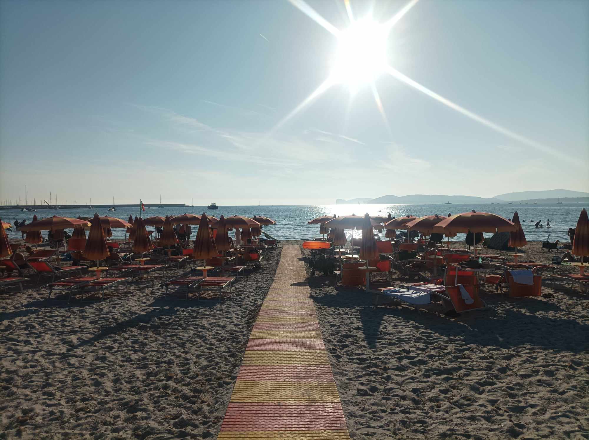 Meteo Casteddu, vanno avanti le notti tropicali sulla Sardegna: le minime schizzano a 23 gradi