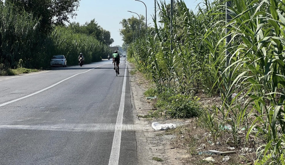 Smart si ribalta, muore una bimba di 8 anni: l’auto non era assicurata  e il conducente era senza patente