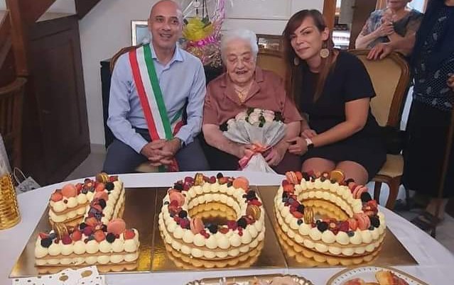 Nuova centenaria a Teulada, festa per Annunziata Lai