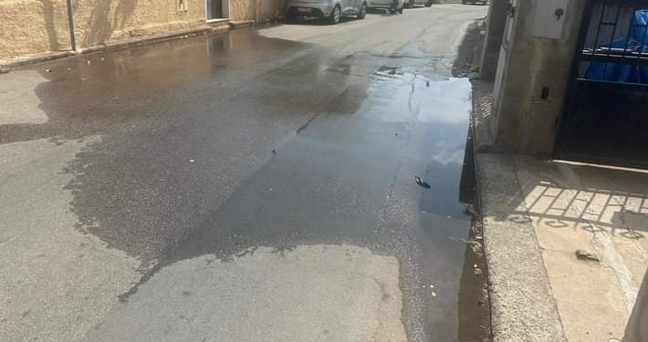 Pula in ostaggio dei disservizi Abbanoa: acqua a singhiozzo e fogne che scoppiano