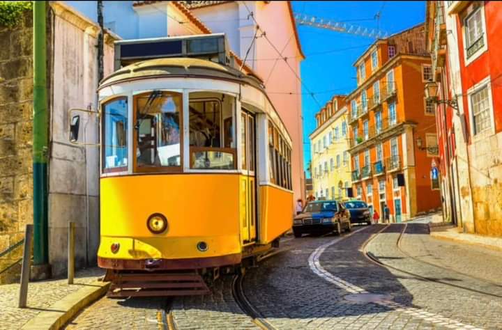 Da Castiadas alla scoperta del Portogallo: gita oltre mare per gli anziani del paese