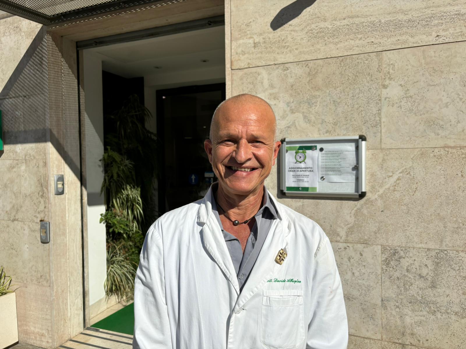 Via Dante a Cagliari tra cantieri e smog: “Bloccati da anni tra i binari della metro e i marciapiedi più larghi”