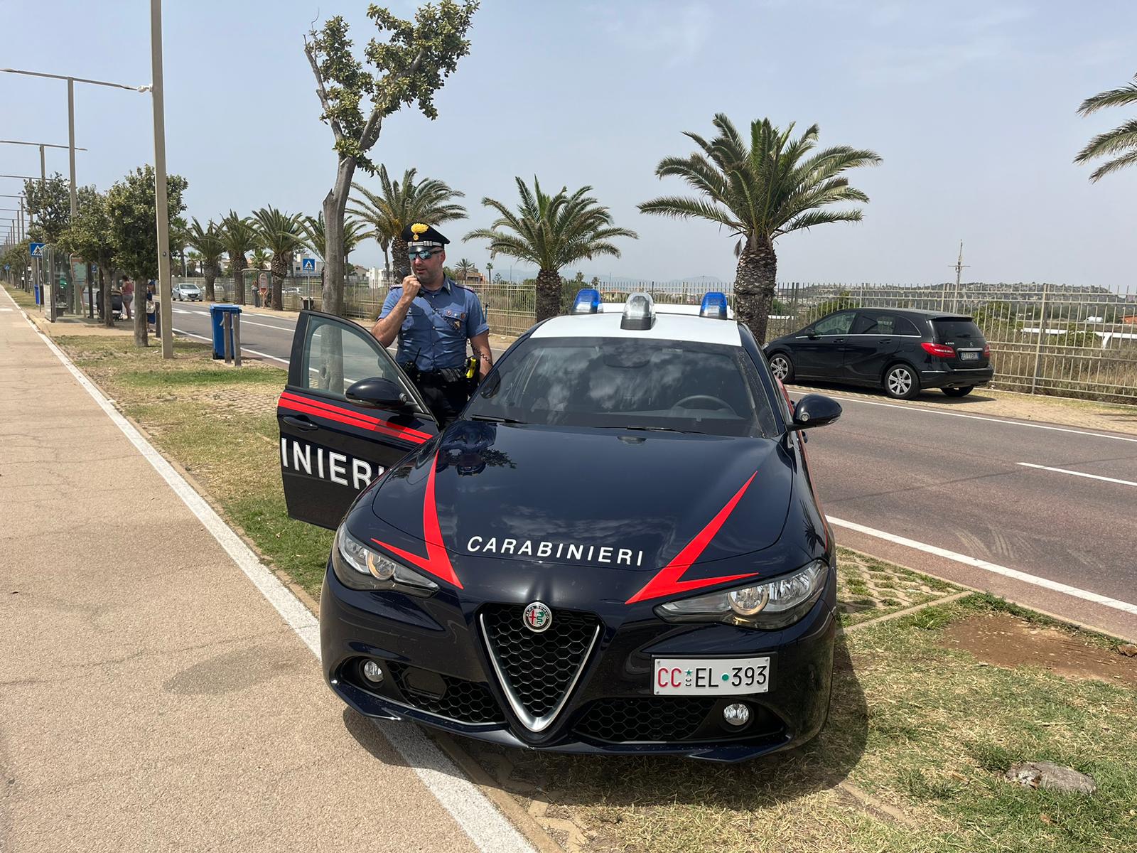 Cagliari, sorpresi a bordo di uno scooter rubato: denunciati due minorenni
