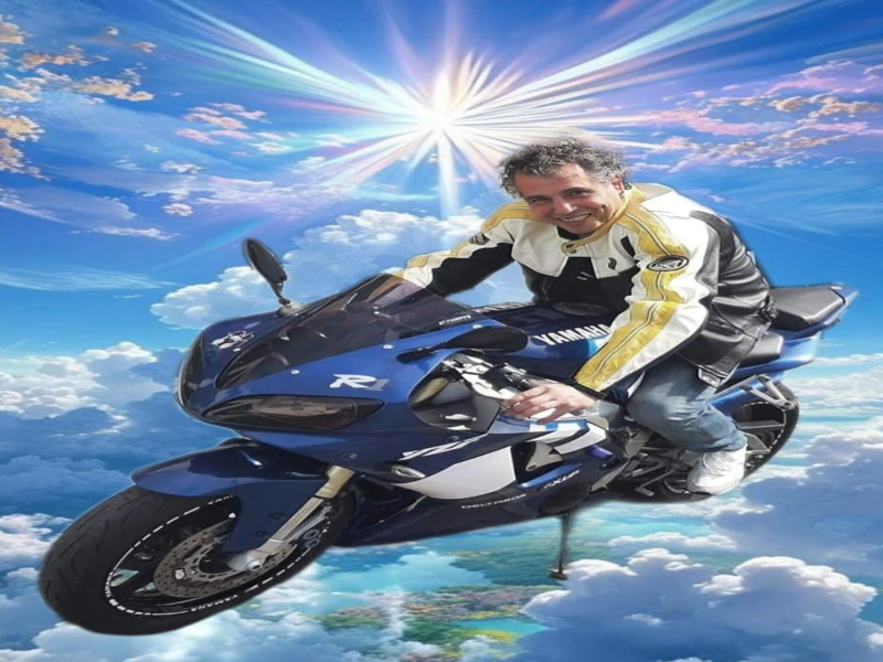 Cagliari, il rombo delle moto per l’addio a Gianfranco Poddesu: “Tutti i bikers presenti per accompagnarlo in cielo”