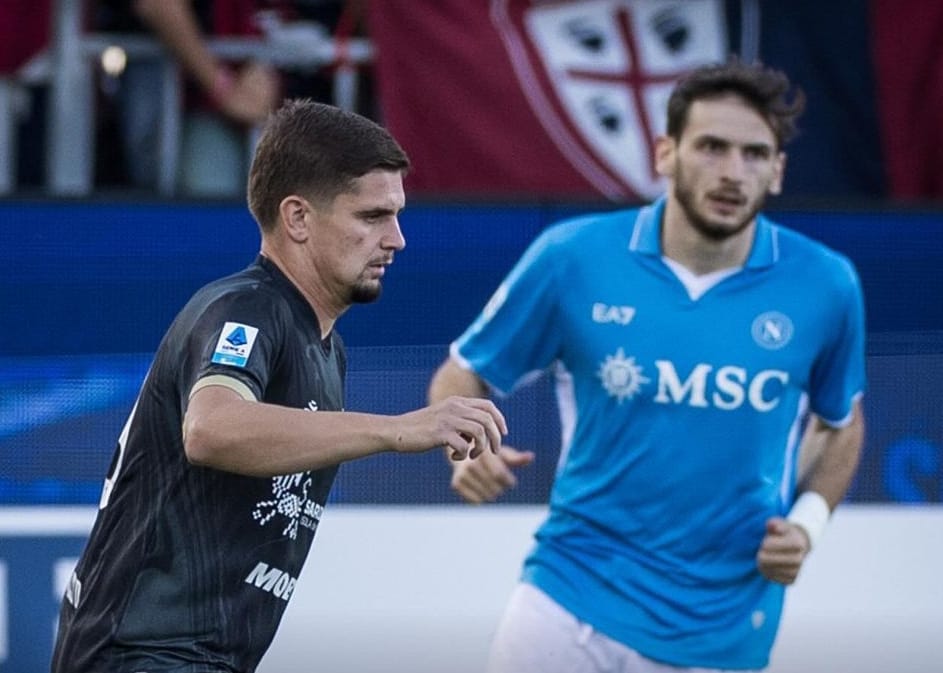 Cagliari-Napoli 0-4, il Cagliari gioca bene ma non segna: Conte cala il poker, notte fonda per Nicola