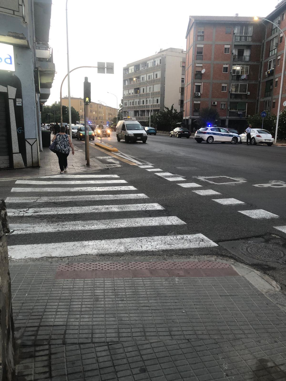 Cagliari, tragico schianto in via Is Mirrionis: muore uno scooterista, traffico in tilt