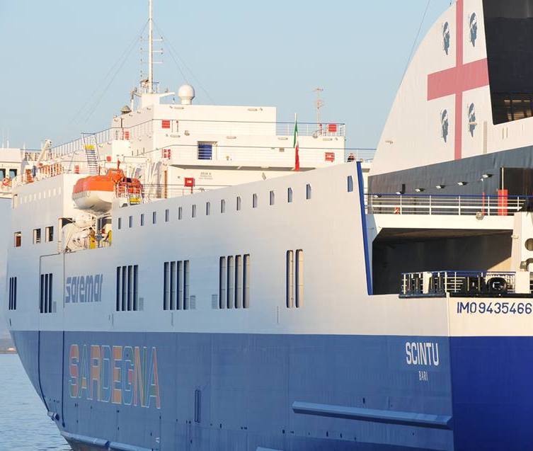 Collegamenti per La Maddalena e Carloforte: il bando della Regione fa flop