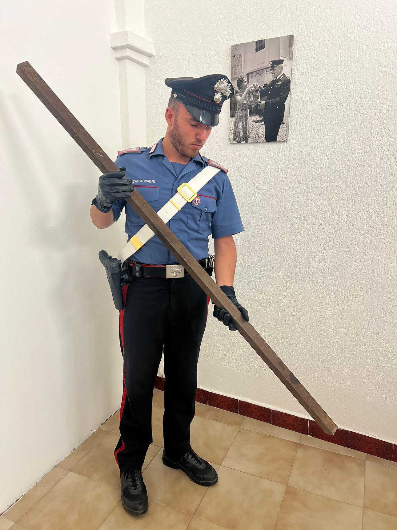 Flumini, ecco il tondino di ferro di due metri con cui è stato aggredito il pensionato: distaccato un orecchio