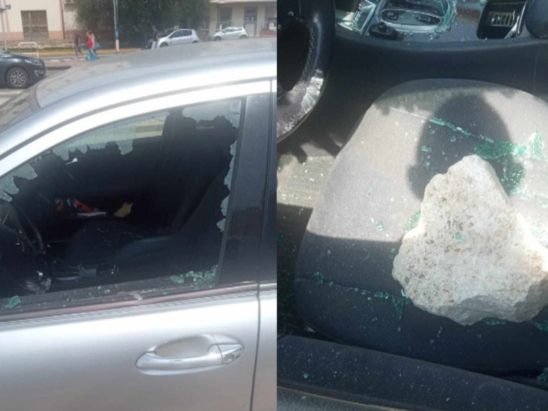 Auto svaligiate utilizzando enormi massi, emergenza sicurezza a Cagliari: “Finestrini distrutti e danni immensi in pieno centro”