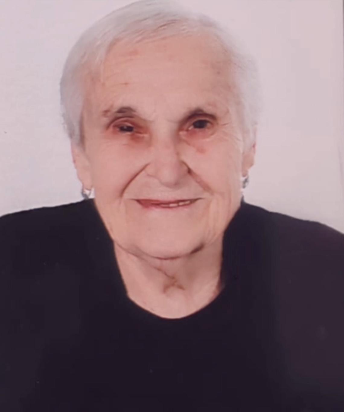 Gli adorati nipoti piangono l’amatissima nonna, è scomparsa Maria Mallus