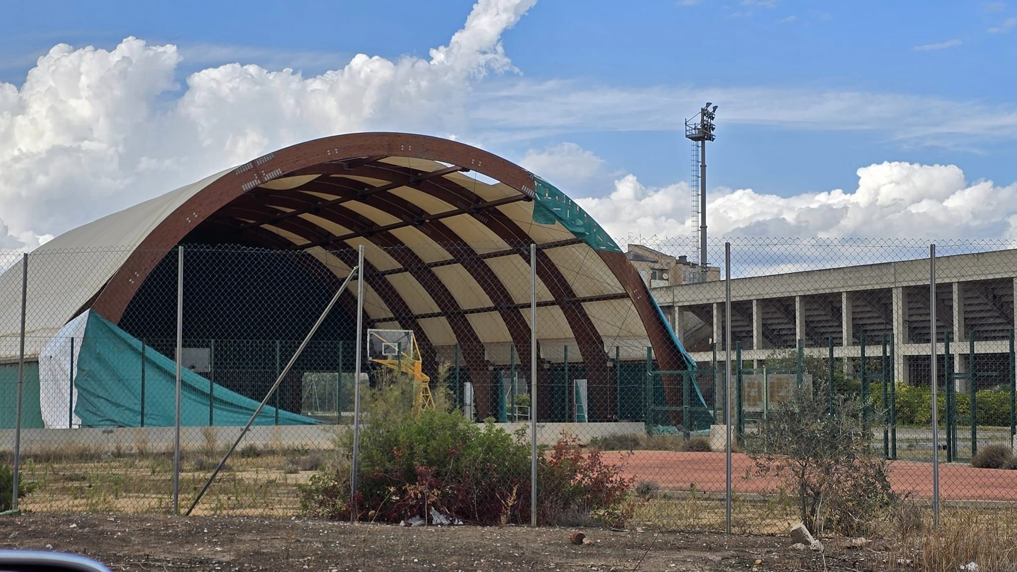Quartu, pioggia di soldi dalla Regione per il campo di calcio a Is Arenas e nuovo Pala Valery