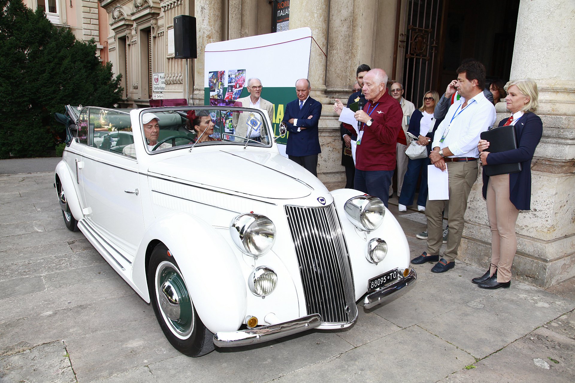 La Lancia Aprilia di Giorgio Serreli e Sofia Pinna premiata a Montecatini Terme