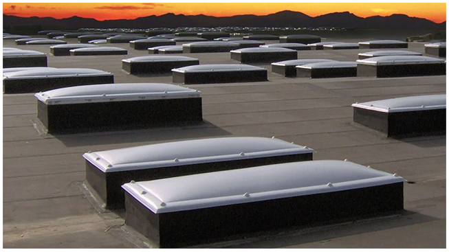 I consigli di Neon Europa: come scegliere i lucernari fissi e apribili