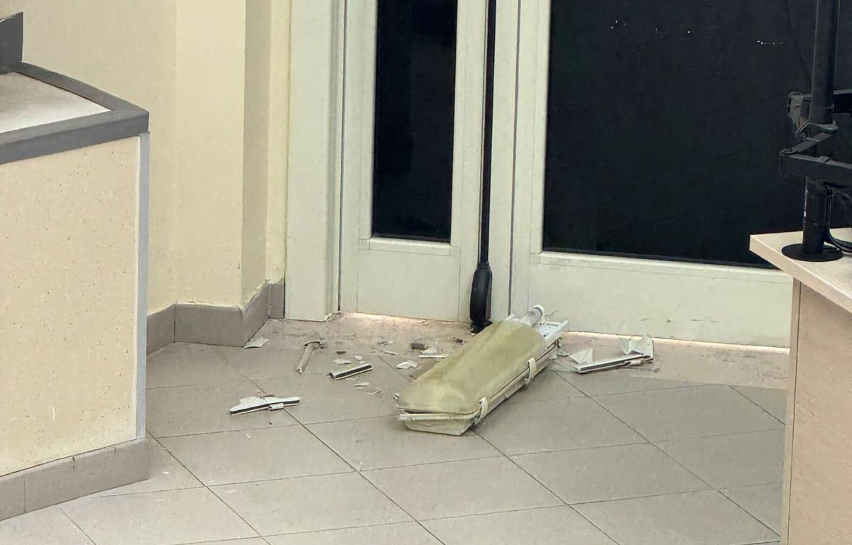 Cagliari, nuovo crollo all’università: una lampada si è staccata all’improvviso sfiorando un docente in via Trentino