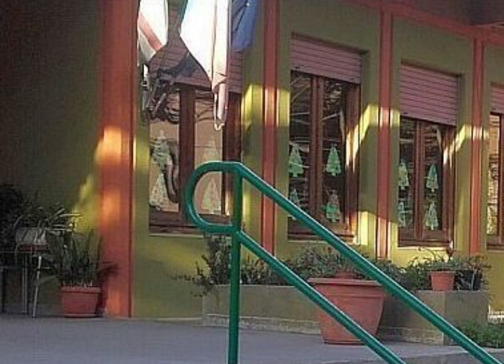 Cagliari, le mamme dell’asilo “di Via Dublino” preoccupate: “Non dobbiamo aspettare che accada la disgrazia”