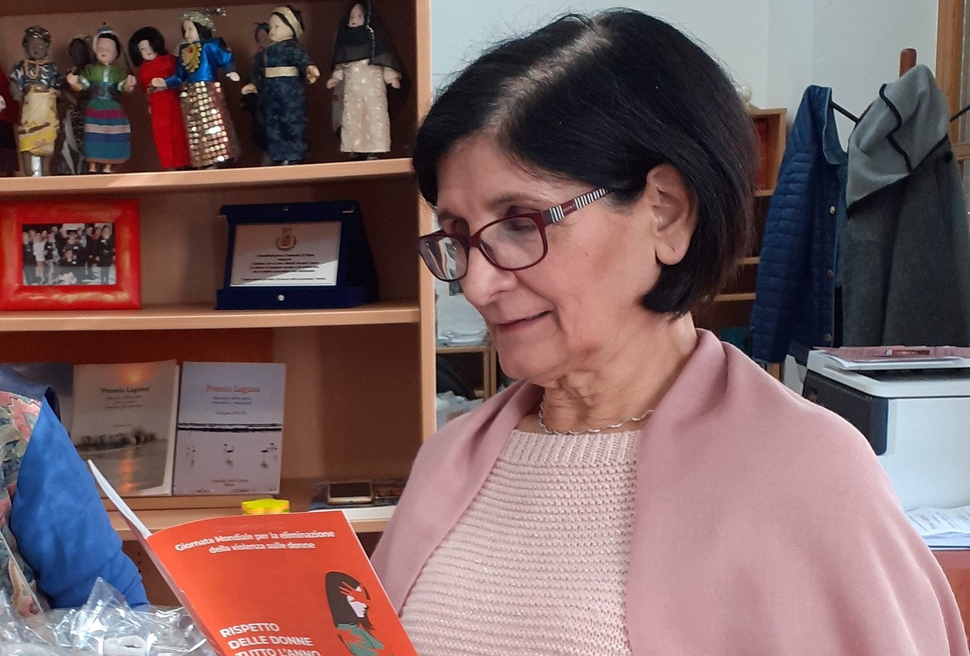 Stroncata da un malore improvviso durante una passeggiata, Elmas piange Giuliana Vacca: “Esempio di vita e coraggio”