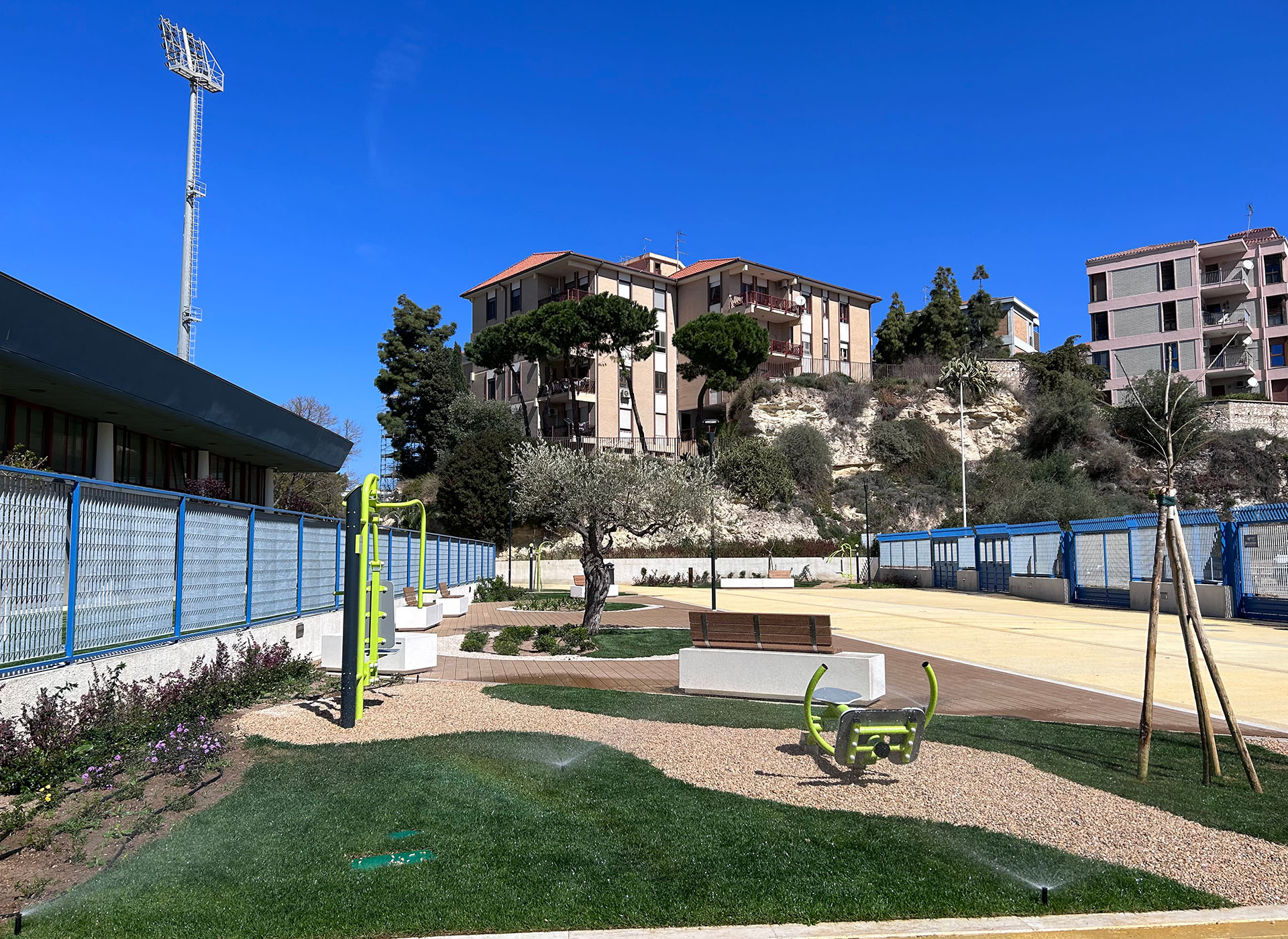 Cagliari, rinasce il polo sportivo di Monte Mixi: uno skatepark con pattinodromo e stadio di atletica per eventi internazionali