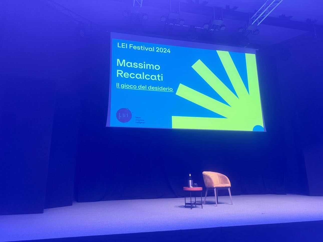 Recalcati torna a Cagliari dopo 10 anni: la sua affabulazione feconda strega il Teatro Doglio