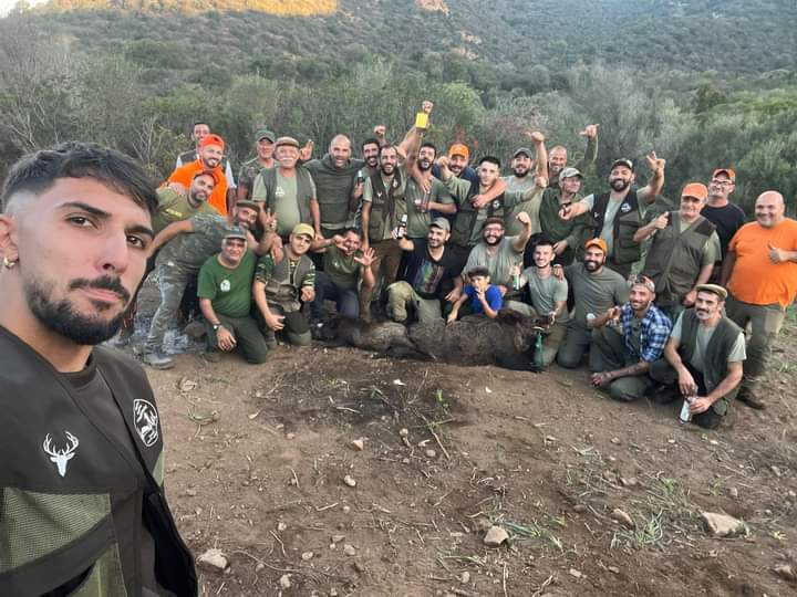 Sardegna, apre la caccia al cinghiale tra incidenti fatali e catture da record