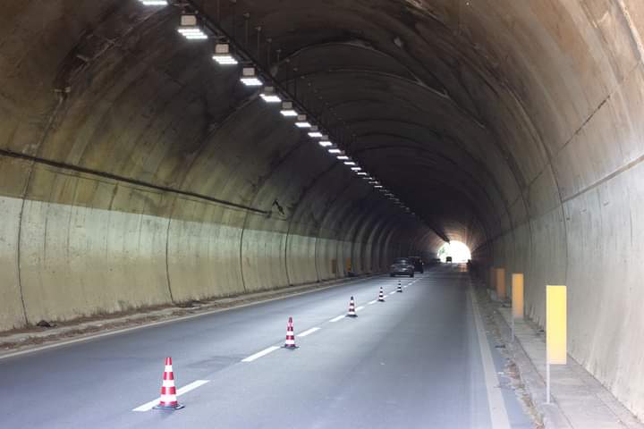 Sarroch, arriva la luce nella galleria della Strada Statale 195: finalmente è illuminata e più sicura