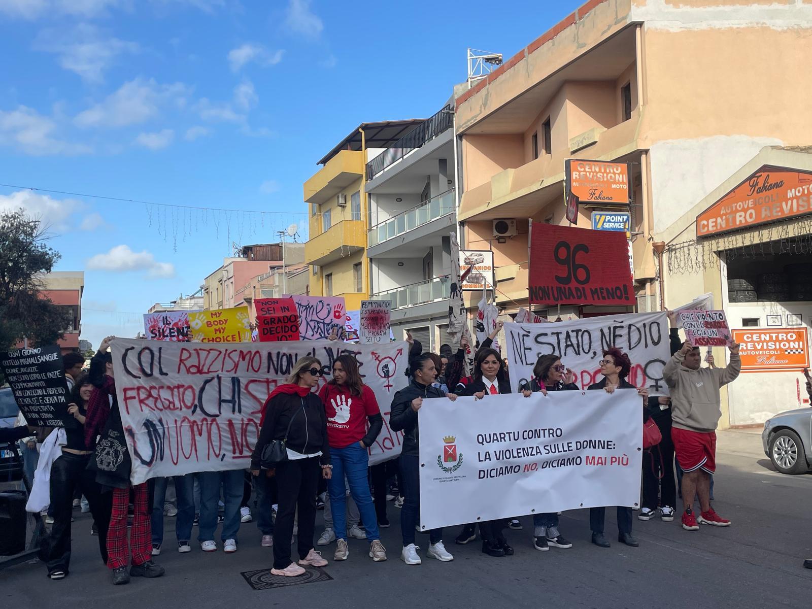 Quartu, una marea studentesca per dire no alla violenza