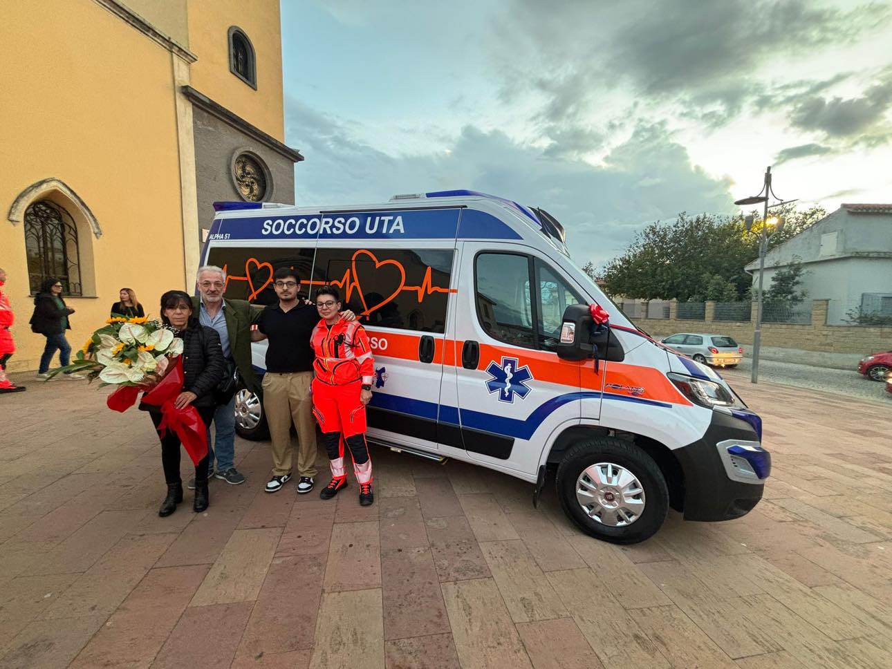 A Uta ecco la nuova ambulanza con una dedica speciale: “Sandra, sarai sempre con noi: non ti dimenticheremo mai”