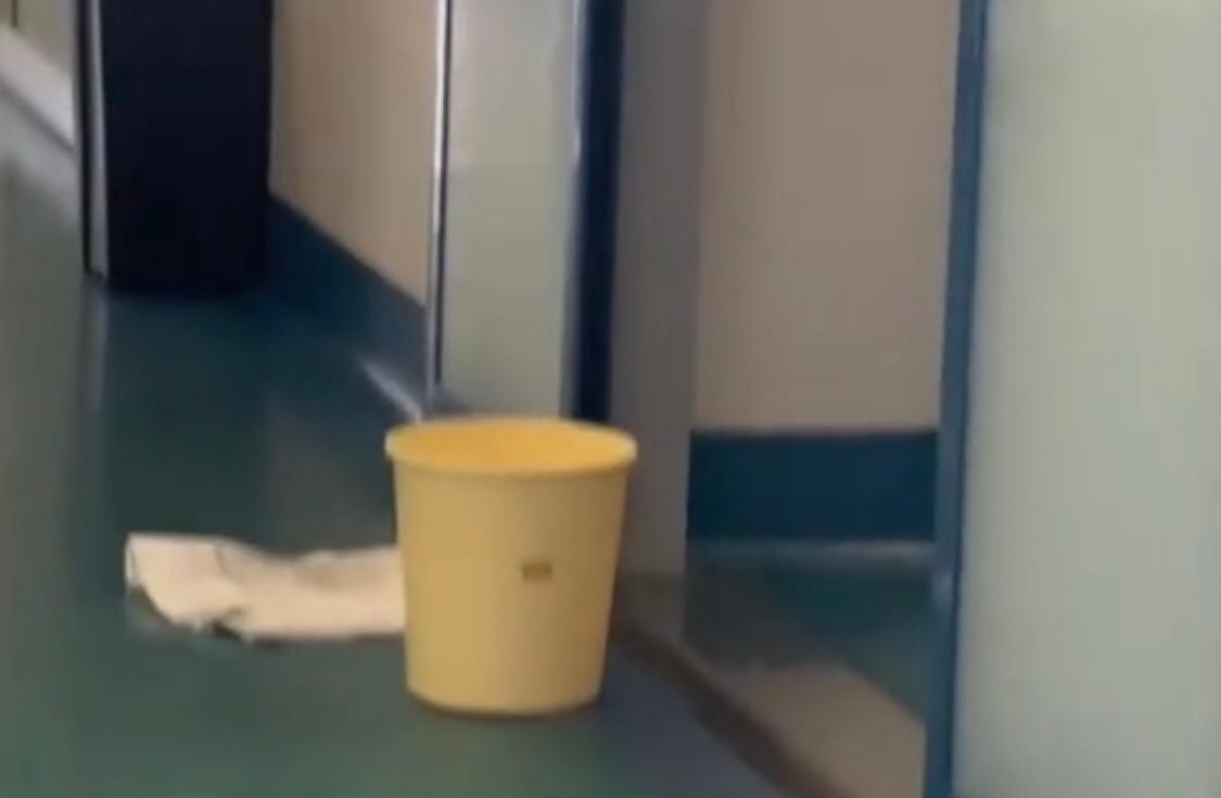Il disastro sanità continua: piove dentro il pronto soccorso del Brotzu, emergenza all’ospedale (VIDEO TIK TOK)
