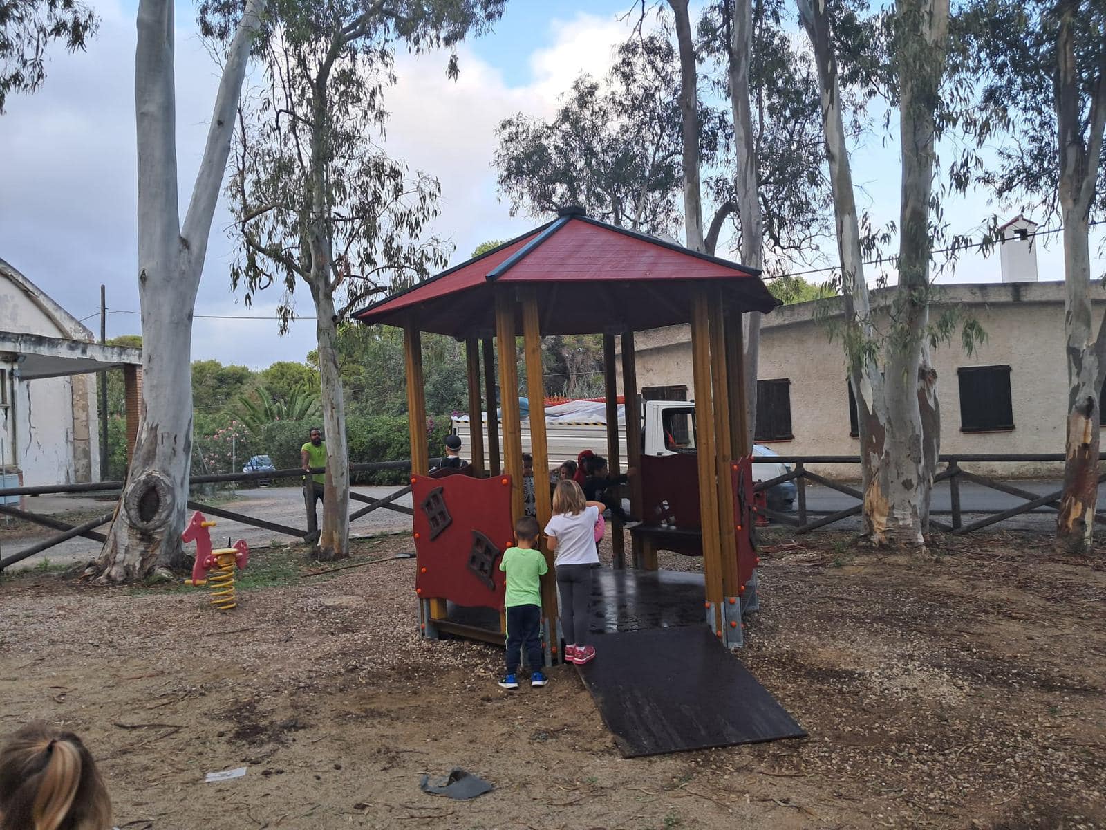 Pula e Santa Margherita, ecco la novità per i più piccoli: arrivano i nuovi giochi inclusivi