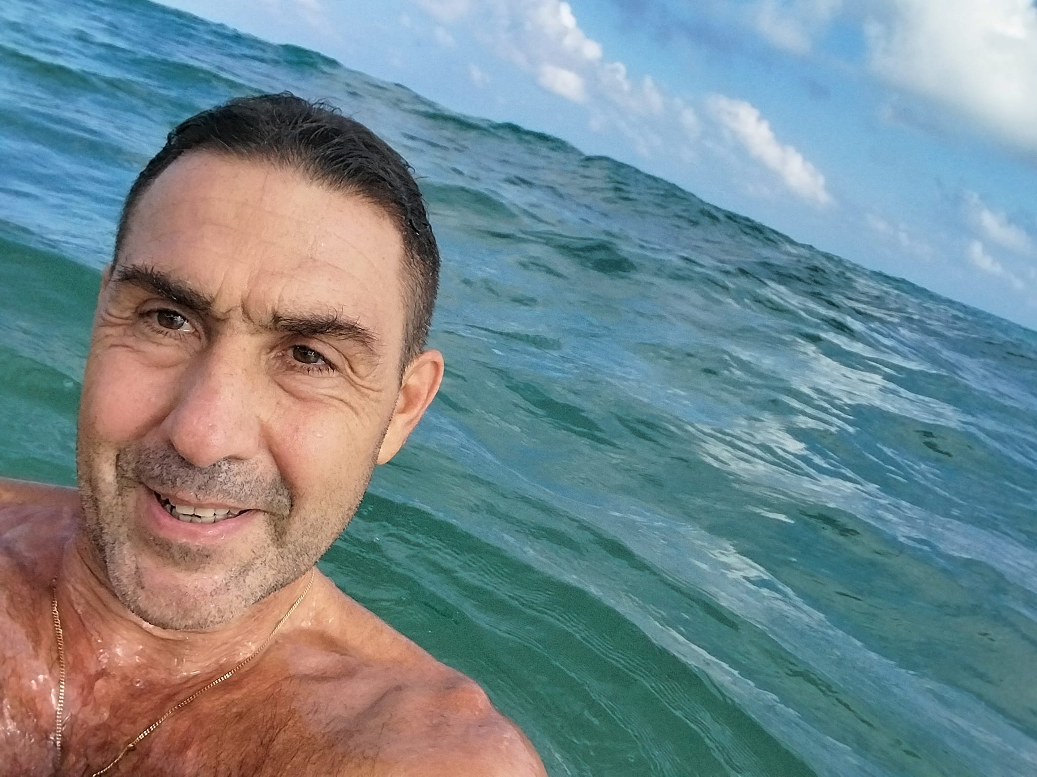 Vannacci a Cagliari, la Polizia blinda la Fiera dalle proteste di sinistra: “Macchè bufera, non c’è neanche vento”