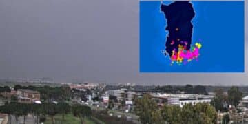 Tempesta di fulmini nell’estremo sud dell’Isola, piogge già in atto nel Cagliaritano