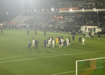 Venezia-Cagliari 2-1, non basta Pavoletti: clamorosa sconfitta dei rossoblù in laguna