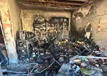 La casa di due vecchietti di Maracalagonis distrutta dal fuoco, la nipote Noemi lancia una raccolta fondi