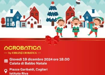 Cagliari, Babbo Natale si cala giù dal tetto della scuola Riva