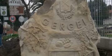 Gergei, turisti donano un contributo economico per gli studenti del paese