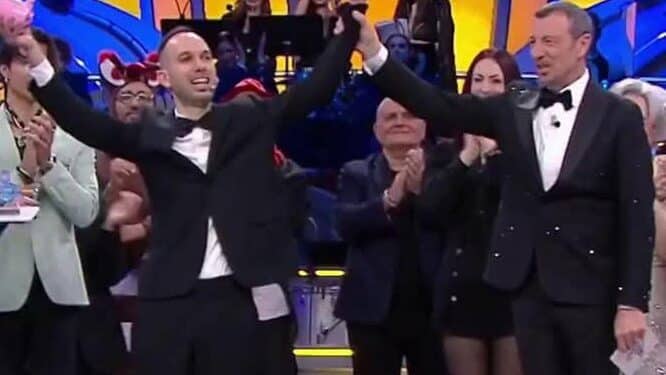 Villanovaforru, alla Corrida di Amadeus vince il giovane talento Federico Leonardi: pubblico incantato con l’otamatone