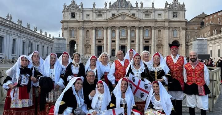 Assemini, il Gruppo Folk San Pietro dal Papa