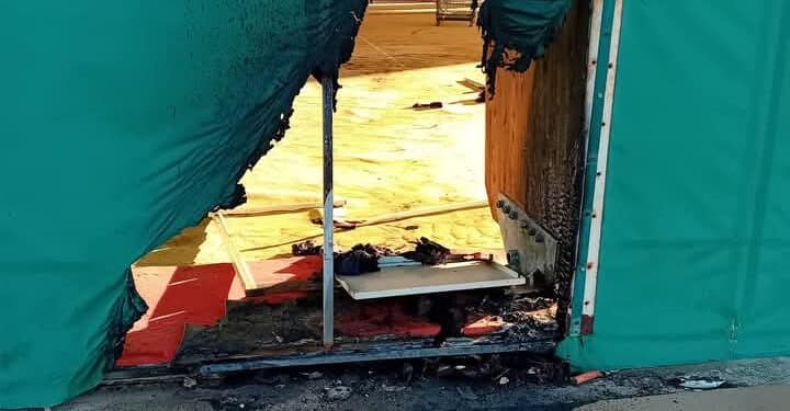 Quartu, il campo Is Arenas in mano ai vandali, vetri rotti e arredi buttati in giro: “Guardate, non c’è più nulla da rubare”