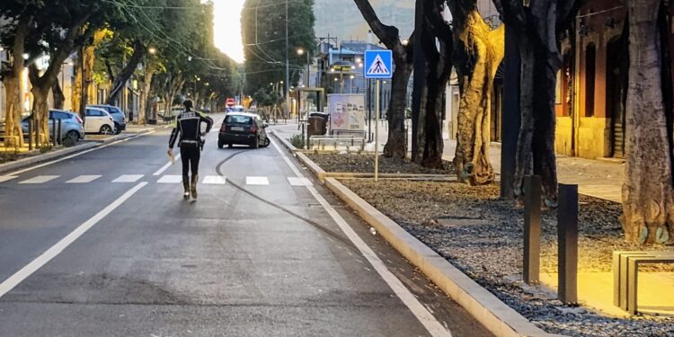 Cagliari, ubriaco alla guida causa un incidente in viale Trieste