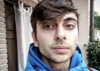 Muore a 22 anni dopo una serata in discoteca, la denuncia della madre: “Poteva essere salvato”