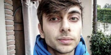 Muore a 22 anni dopo una serata in discoteca, la denuncia della madre: “Poteva essere salvato”