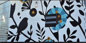 Cagliari, l’aeroporto Mameli accoglie il Tree of Life: il nuovo murale di Giorgio Casu