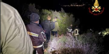 Sinnai, quattro escursionisti si perdono al buio a Santa Barbara: salvati dai vigili del fuoco