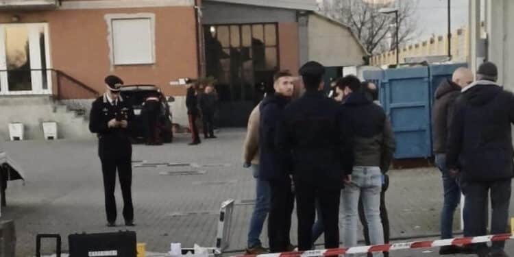 Faida tra famiglie, 42enne ucciso per difendere la figlia dal fidanzato