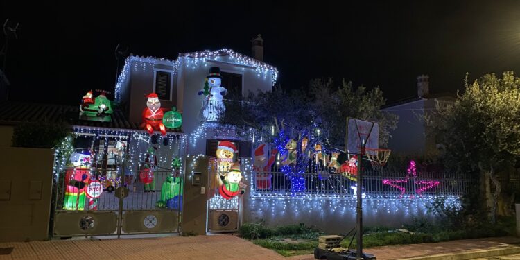 Concorso Migliori Luminarie in Sardegna 2024: Casa Pilia a Villa San Pietro