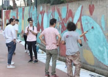 Sarroch, un murale realizzato dai giovani per rafforzare il senso di comunità