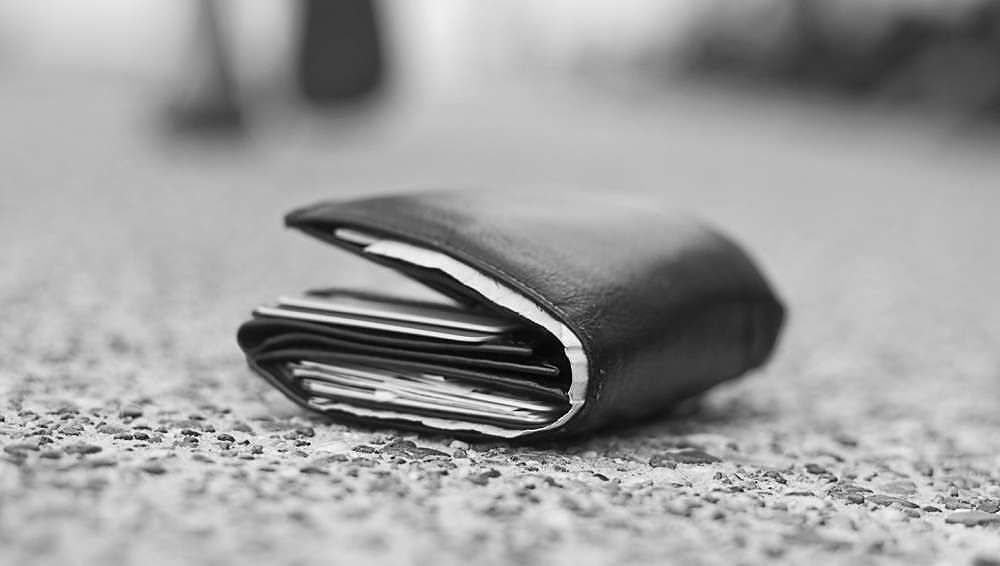 Rubato un borsello a Quartu con 700 euro: “Era la pensione del papà morto”