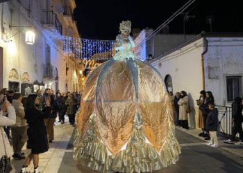 TORNA A CAGLIARI LA MADAME OPERA, NOTE IN ROSA